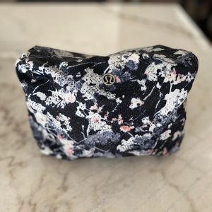 Lululemon Make Up Bag
